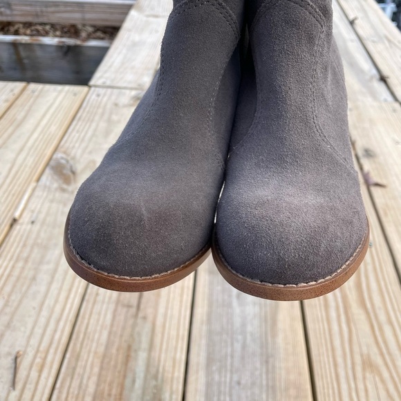 Splendid Lakota Grey Suede Boho Stacked Heel Pull On Ankle Booties - Picture 8 of 11